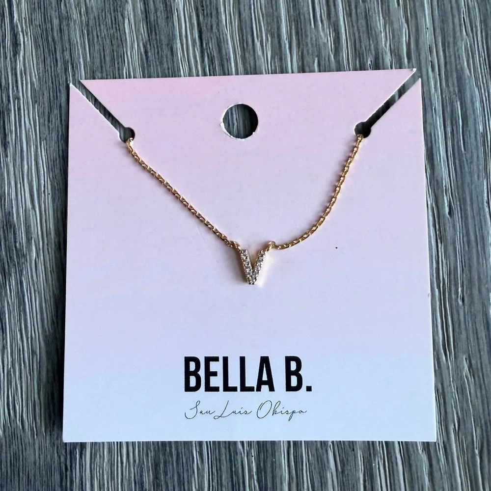 Rhinestone Gold Initial Charm Necklace "V" - Picture 2 of 3